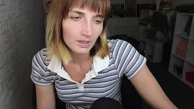 Snapshot of Nika_Kitten chatting on 06/09/26, 07:09 Nika Kitten online show from 06/09/26, 07:09