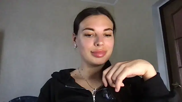 MoonriseGoddess online show from 04/18/26, 09:13