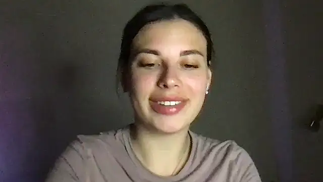 MoonriseGoddess online show from 04/18/26, 07:07