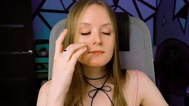 VivienLeeigh online show from 01/19/25, 03:21