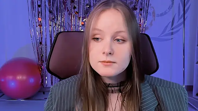 VivienLeeigh online show from 02/16/25, 09:27