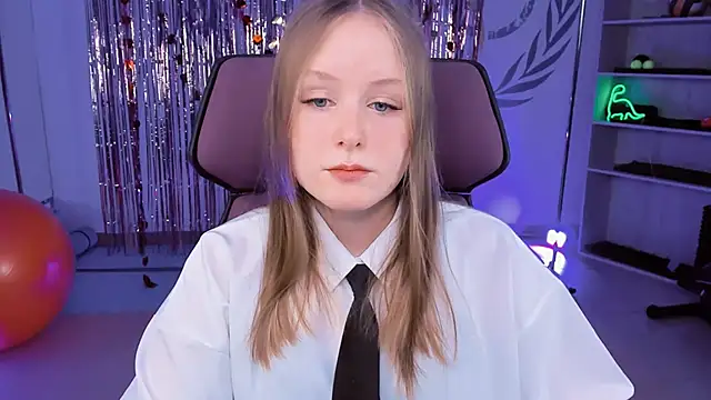 VivienLeeigh online show from 03/09/25, 09:02