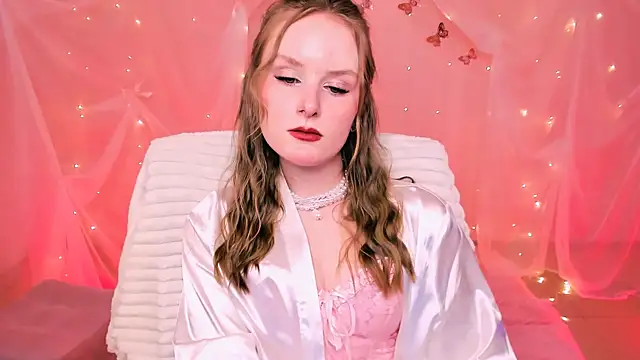 VivienLeeigh online show from 05/11/26, 04:04