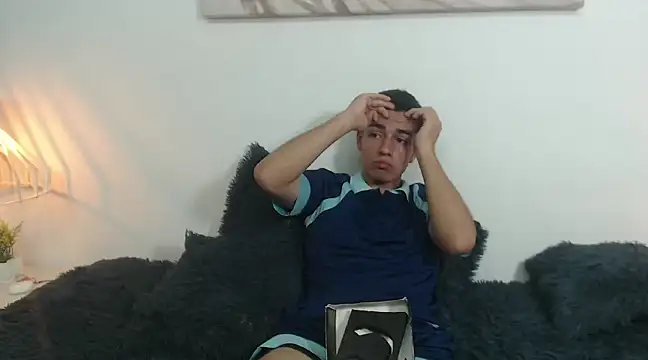hot boy x18 online show from 12/04/24, 01:47