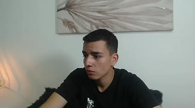 hot boy x18 online show from 12/06/24, 01:40