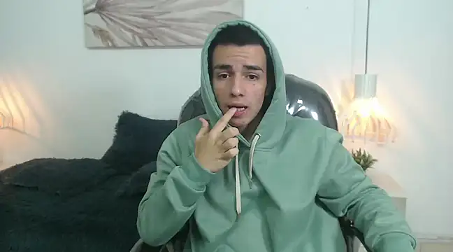 hot boy x18 online show from 12/06/24, 12:38