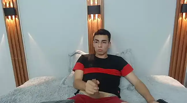 hot boy x18 online show from 12/09/24, 01:51