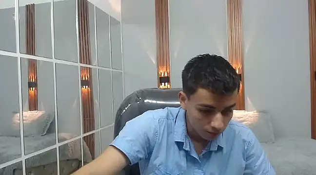 hot boy x18 online show from 12/21/24, 10:40