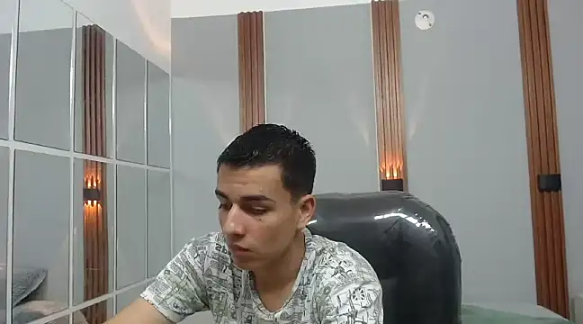 hot boy x18 online show from 12/22/24, 10:47