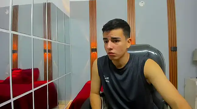 hot boy x18 online show from 02/26/25, 05:28
