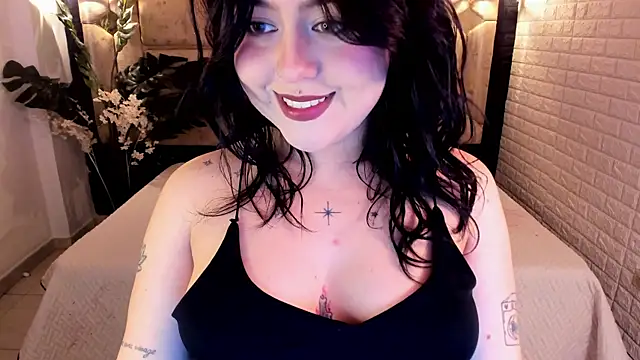 crimson tati  online show from 07/22/26, 01:58
