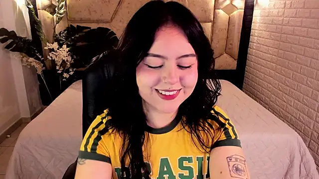 crimson tati  online show from 07/23/26, 01:31