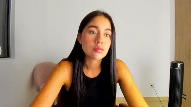 AriaMontgomery online show from 05/28/26, 03:15