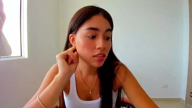 AriaMontgomery online show from 06/04/26, 05:30
