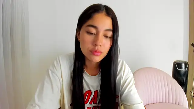 AriaMontgomery online show from 06/16/26, 05:10