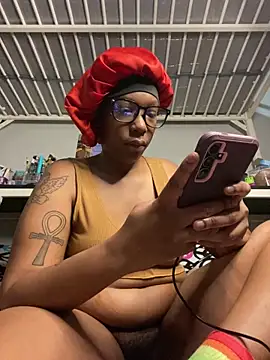 Snapshot of MsSapPhire500 chatting on 03/01/26, 11:51 MsSapPhire500 online show from 03/01/26, 11:51