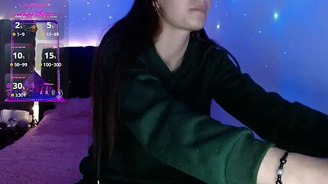 holy juli online show from 03/04/25, 03:11