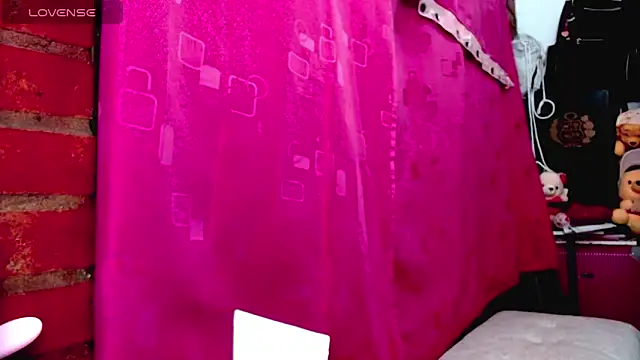 holy juli online show from 01/08/26, 04:26