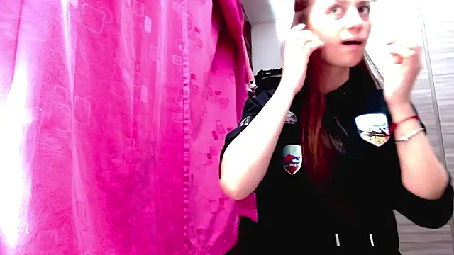 holy juli online show from 02/18/26, 02:29