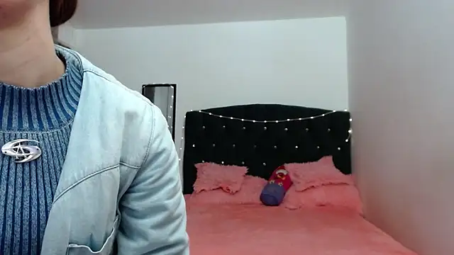 holy juli online show from 03/21/26, 05:01