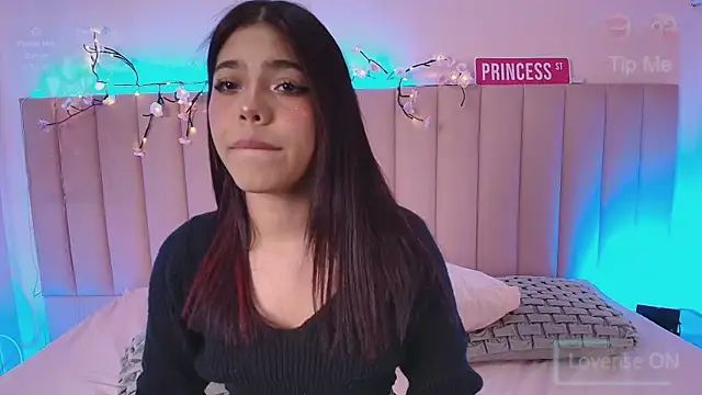 KellyOlsenbe online show from 10/21/25, 08:53