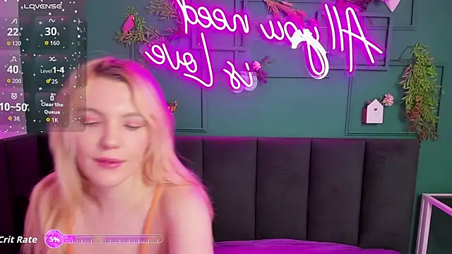 Fluffy Monica online show from 04/10/26, 01:33