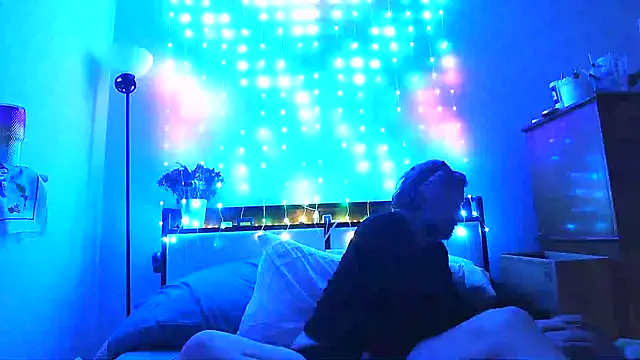 onlym4m online show from 12/17/24, 01:38