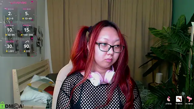 Snapshot of Marine_Vact chatting on 07/19/26, 05:05 Marine Vact online show from 07/19/26, 05:05