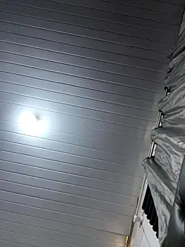 luara1988 online show from 09/24/25, 06:00