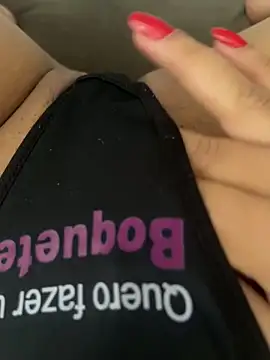 luara1988 online show from 10/04/25, 11:19