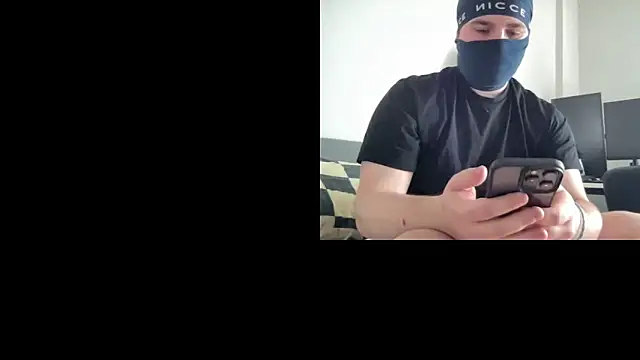 Snapshot of jay101109 chatting on 10/29/25, 03:03 jay101109 online show from 10/29/25, 03:03