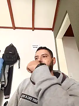 P4uzud4O online show from 02/11/26, 11:59