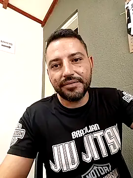 P4uzud4O online show from 03/21/26, 01:37