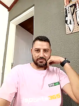 P4uzud4O online show from 03/25/26, 12:22