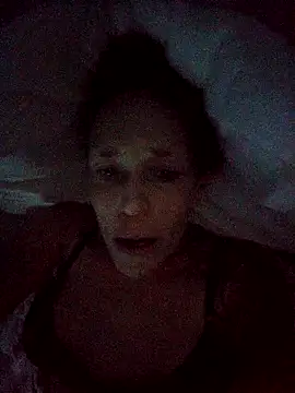 Snapshot of Fiesty_findom40 chatting on 09/27/25, 08:47 Fiesty findom40 online show from 09/27/25, 08:47