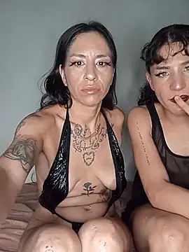 Snapshot of LaCristinatrans chatting on 02/17/26, 11:44 LaCristinatrans online show from 02/17/26, 11:44