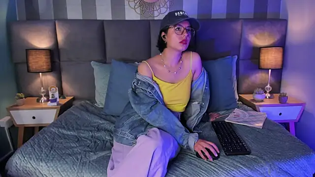 victoria byte online show from 03/07/25, 01:29