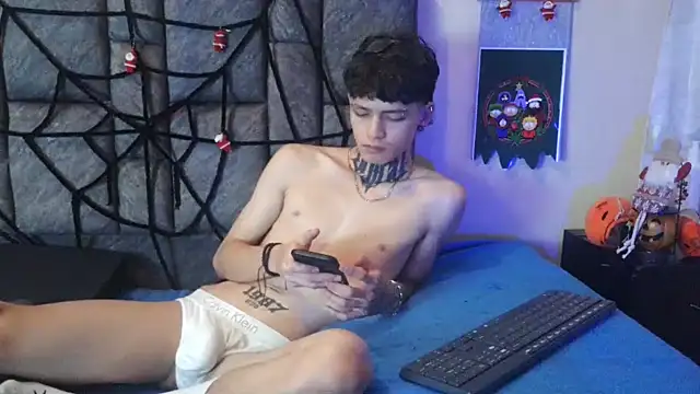 Snapshot of Dan_brownn chatting on 12/09/24, 07:50 Dan brownn online show from 12/09/24, 07:50