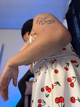 celine bell20 online show from 04/22/26, 10:22