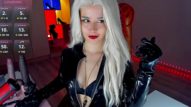 mollyposhh online show from 04/18/26, 06:23