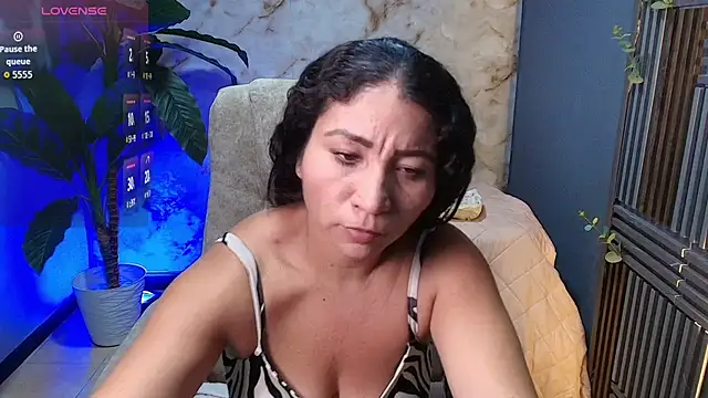 jennaa milf  online show from 06/30/26, 07:15