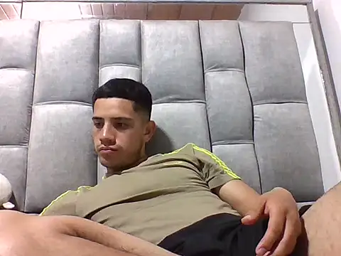 Snapshot of Deportist chatting on 09/24/25, 03:54 Deportist online show from 09/24/25, 03:54