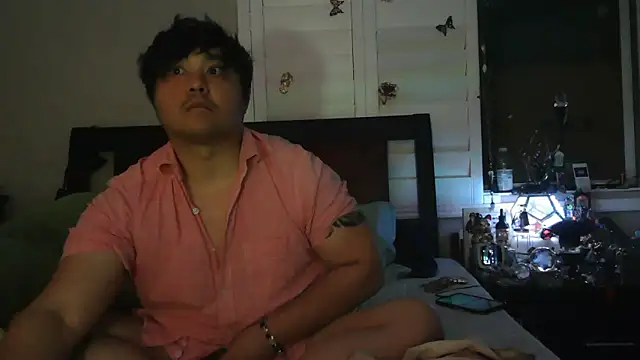 Snapshot of cloudyspun chatting on 01/11/25, 10:19 cloudyspun online show from 01/11/25, 10:19