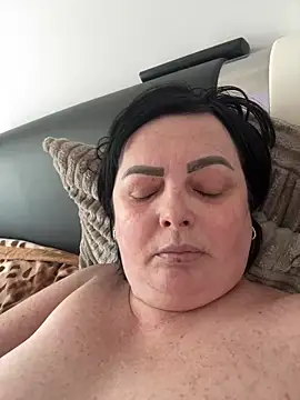 Amandamuller1982 online show from 03/04/25, 11:08