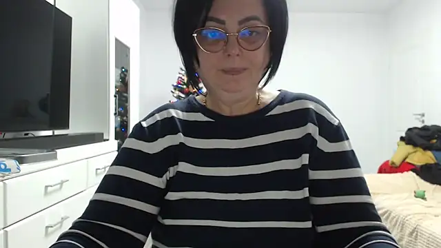 Amandamuller1982 online show from 12/14/25, 09:30