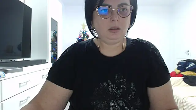 Amandamuller1982 online show from 12/15/25, 06:45