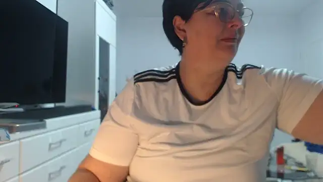 Amandamuller1982 online show from 03/15/26, 09:54