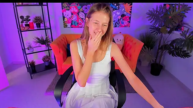 Sharon Evansi online show from 12/22/24, 03:44