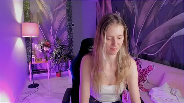 Sharon Evansi online show from 12/13/25, 07:53