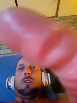 Snapshot of kendo536 chatting on 10/24/25, 09:38 kendo536 online show from 10/24/25, 09:38